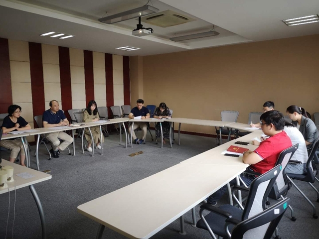 天博体育
召开2020-2021学年教职工兼职辅导员工作会议